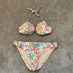 Victoria’s Secret L/36B Bikini Set